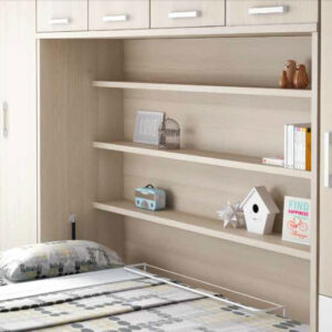 Cama abatible horizontal abierta con estanterías y armarios en dormitorio juvenil