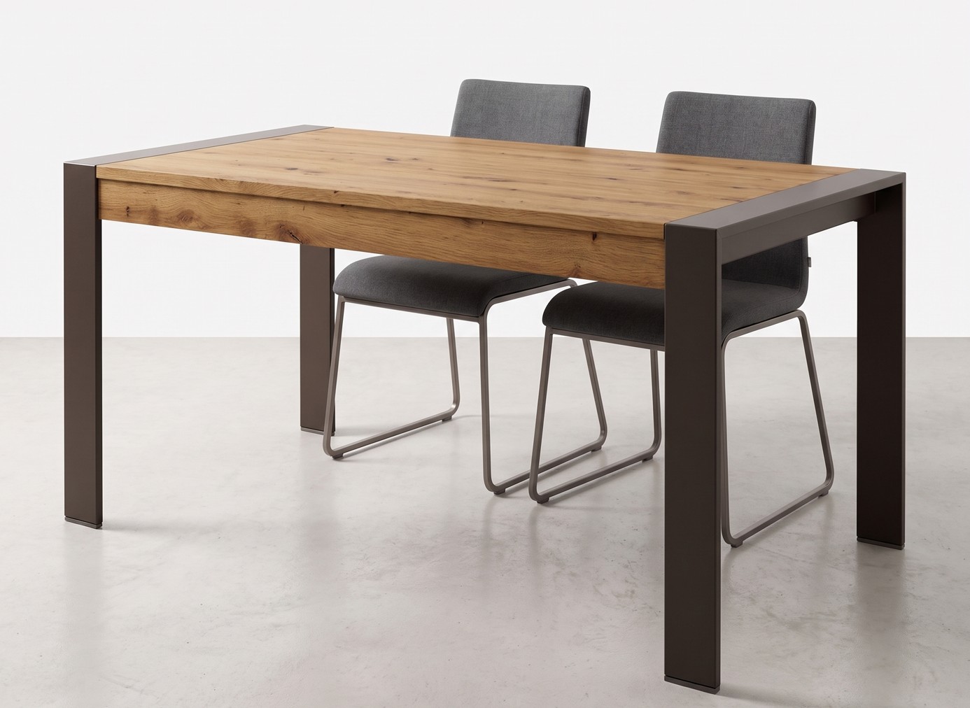 Mesa de comedor extensible 2122 con patas metálicas