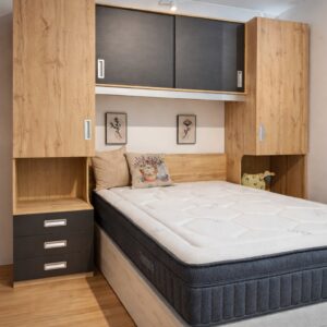 Dormitorio puente de matrimonio en liquidación.