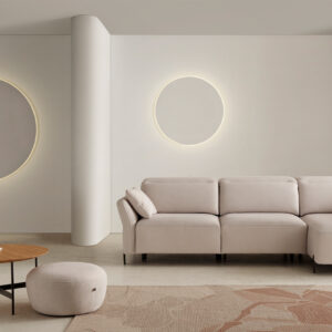 Chaiselongue Aloe Reyes Ordoñez en salón moderno