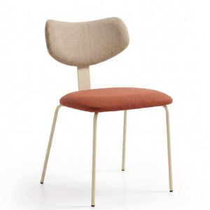 Silla Lima con asiento tapizado teja, respaldo beige curvado y patas metálicas claras
